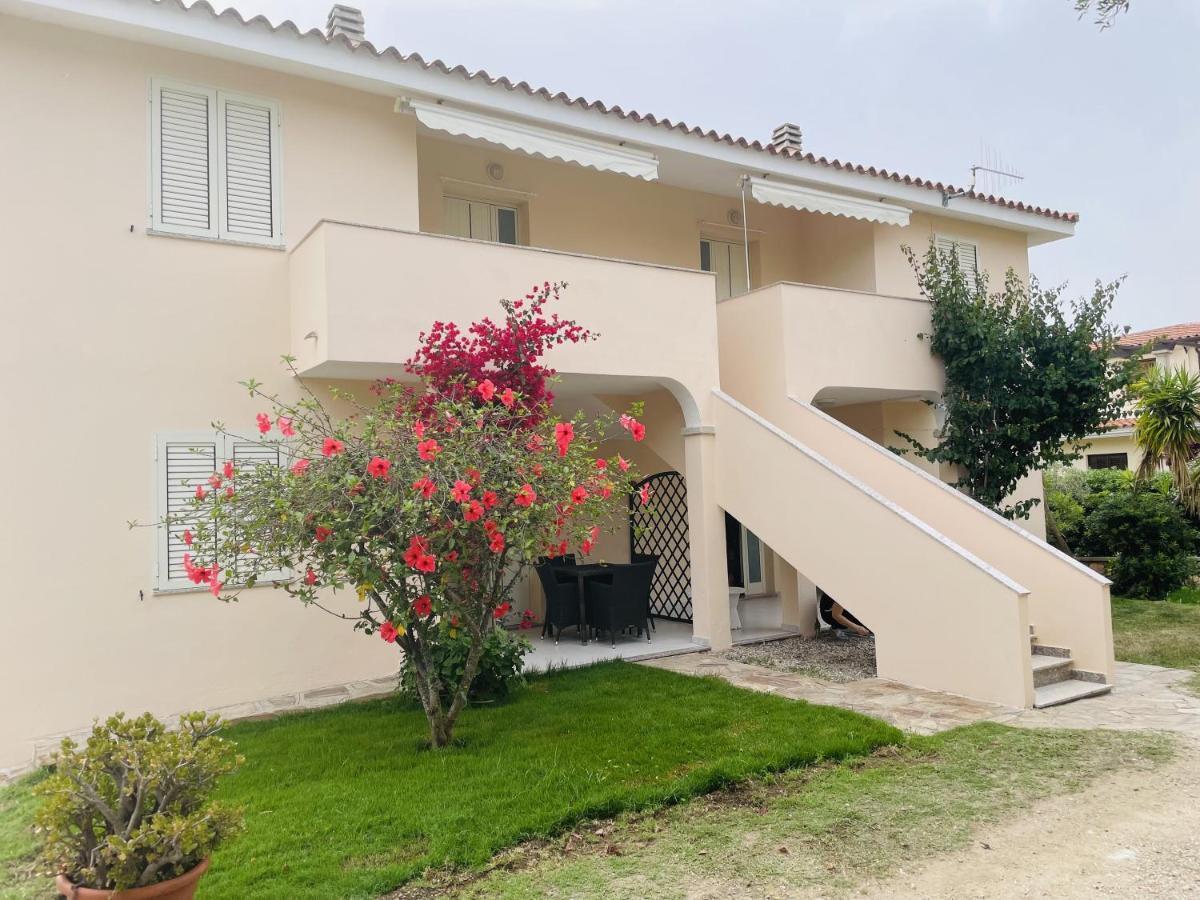 Appartamento Brezza Marina Budoni Luaran gambar